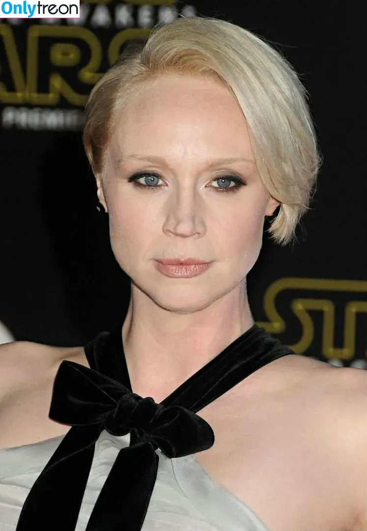 Gwendoline Christie голая photo #0018 (BrienneTarth from GoT / christiestevens / gwendolineuniverse)