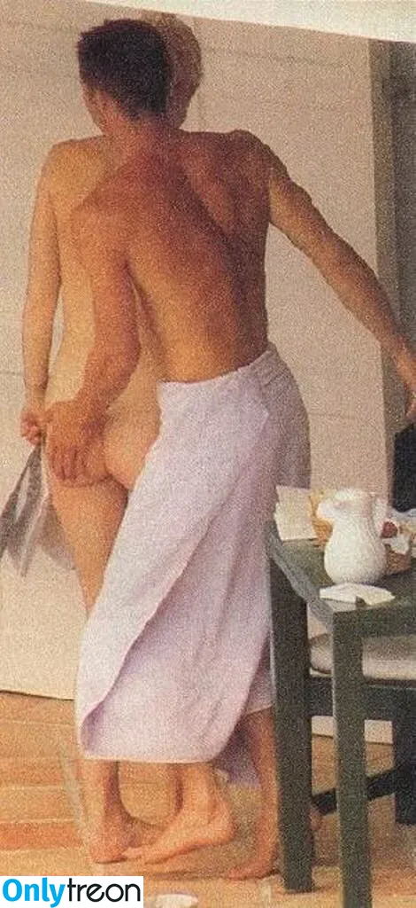 Gwyneth Paltrow nude photo #0253 (gwynethpaltrow)