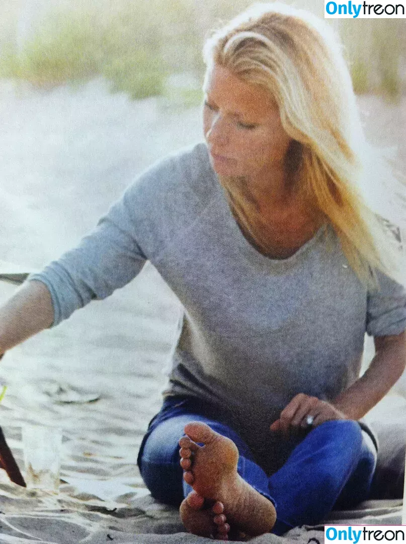Gwyneth Paltrow nude photo #0273 (GwynethPaltrow)