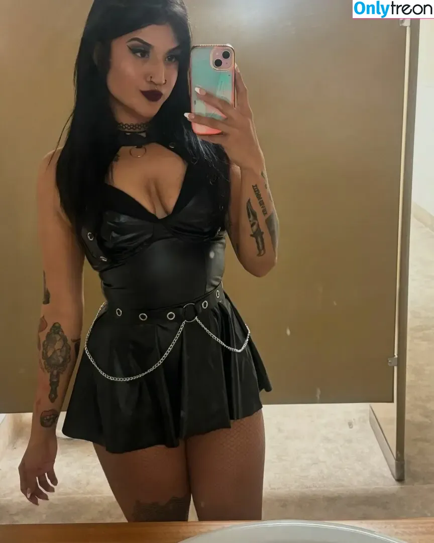 Gyp5y Mac nude photo #0008 (thegypsymac)