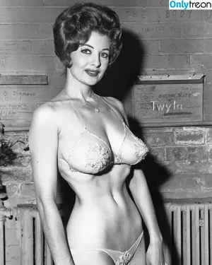 Gypsy Rose / Gypsyrose_137 nude photo #0179