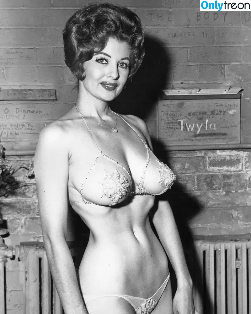 Gypsy Rose nude photo #0179 (Gypsyrose_137)