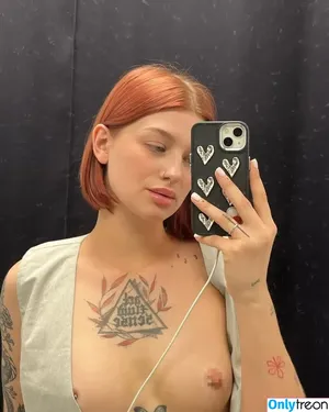  nude photo #0001