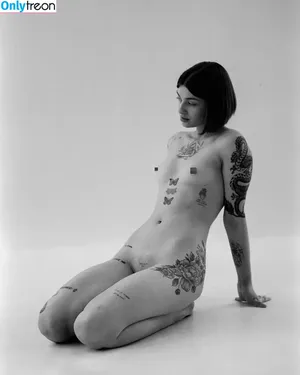  nude photo #0007