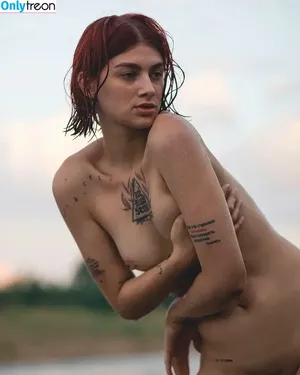  nude photo #0012