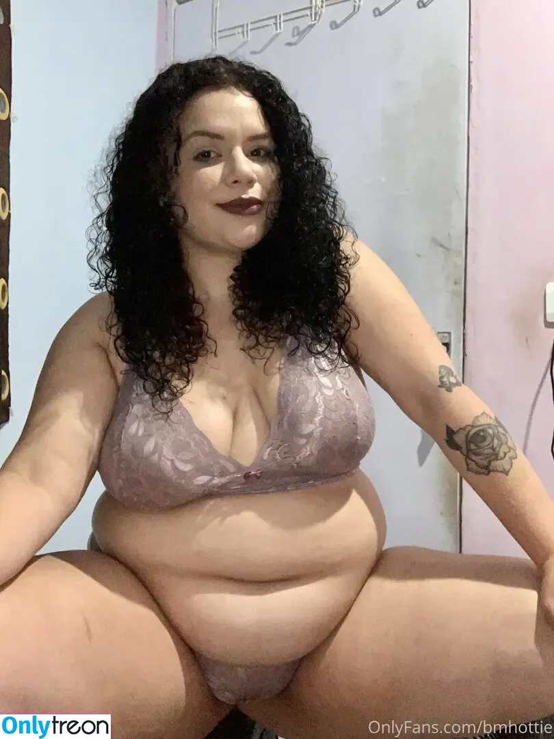 h0ttiecurvy nude photo #0026 (h0ttiecurvy)