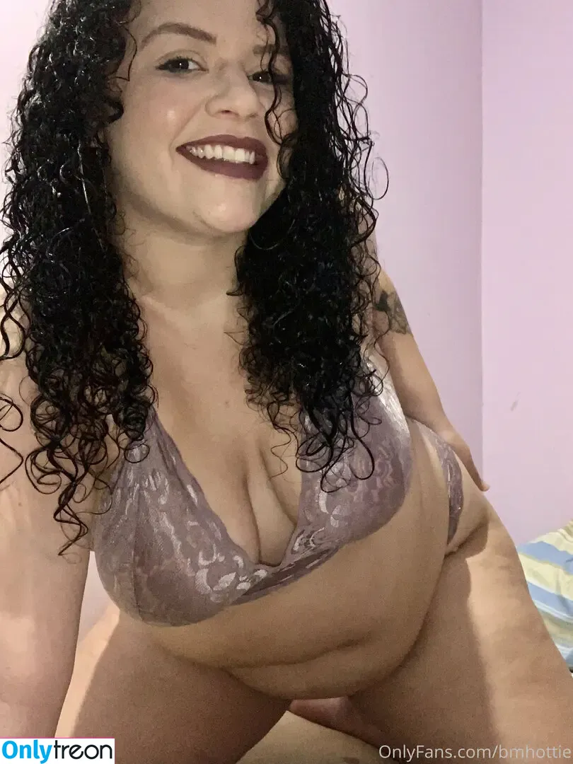 h0ttiecurvy nude photo #0029 (h0ttiecurvy)
