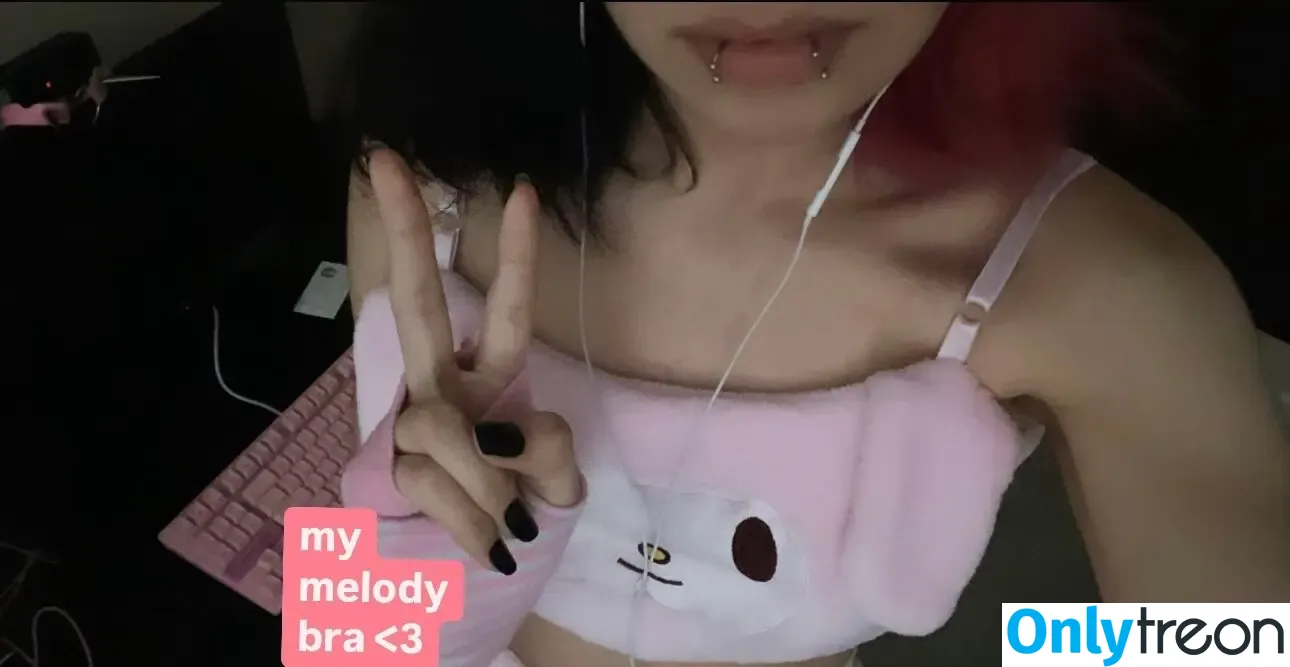 h3llsbrat nude photo #0018 (h3llsbrat)