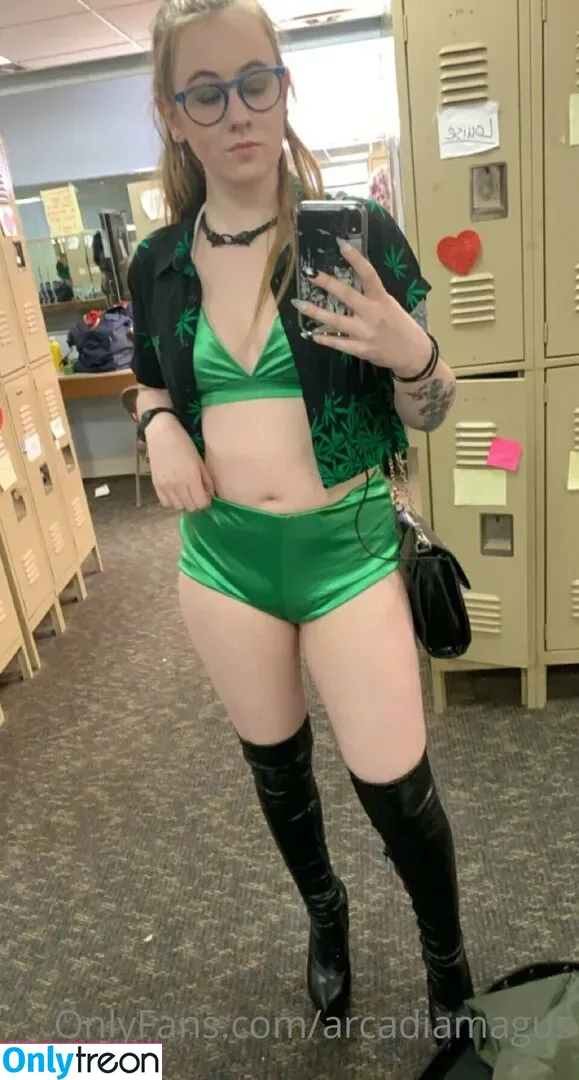 hadesthedevilwoman nude photo #0001 (hadesthedevilwoman)