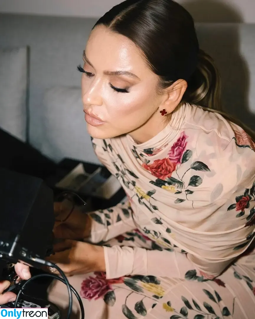 Hadise голая photo #0137 (hadisex)