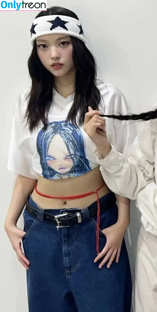 Haerin nude photo #0005 (Jeans / NewJeans_twt / newjeans_official)