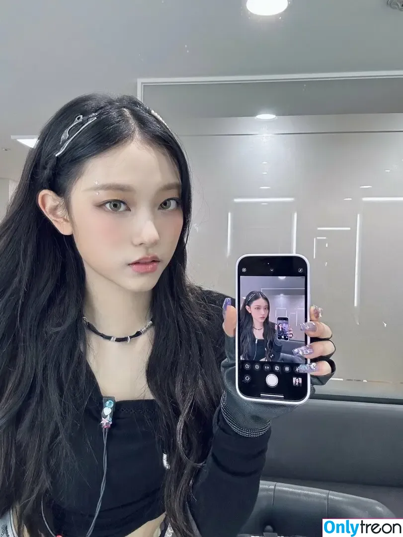 Haerin голая photo #0121 (Jeans / NewJeans_twt / newjeans_official)