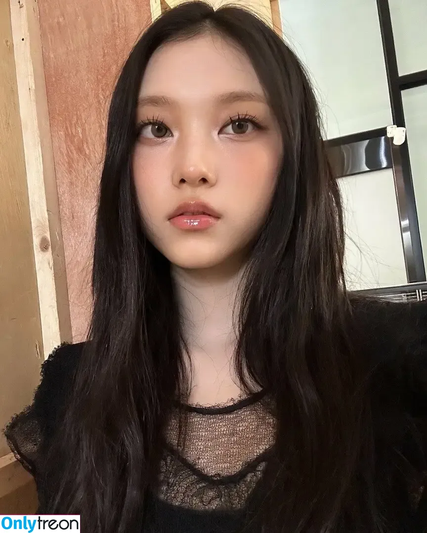 Haerin nude photo #0210 (Jeans / NewJeans_twt / newjeans_official)