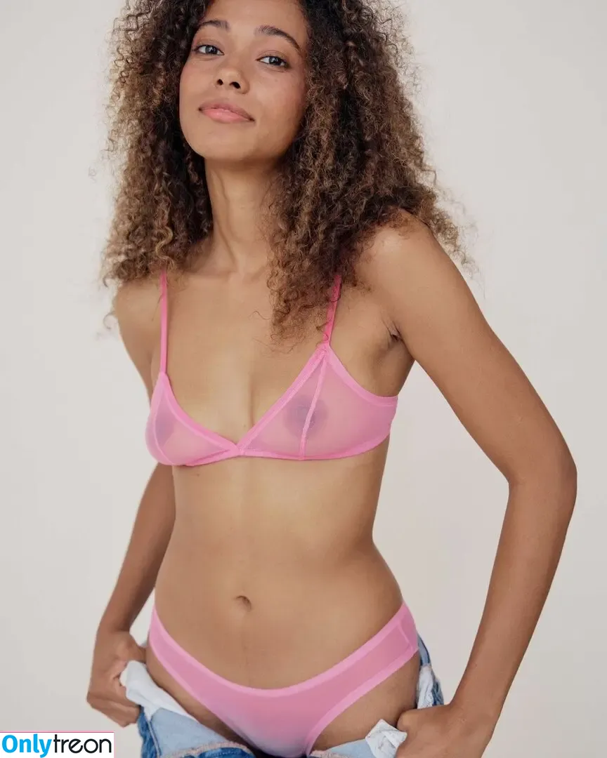 Haianny Pereira-Carvalho голая photo #0123 (hai.anny)
