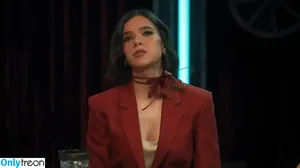 Hailee Steinfeld / hailee_steinfeld / haileesteinfeld nude photo #0173