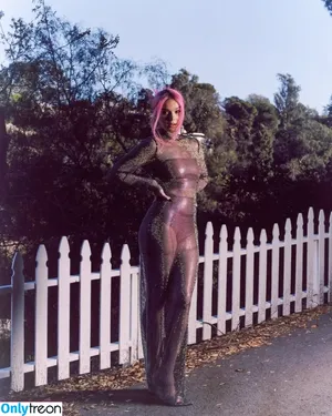 Hailee Steinfeld / hailee_steinfeld / haileesteinfeld nude photo #0190
