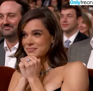 Hailee Steinfeld / hailee_steinfeld / haileesteinfeld nude photo #0216