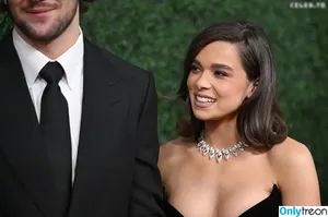 Hailee Steinfeld / hailee_steinfeld / haileesteinfeld nude photo #0229