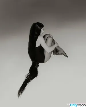 Hailee Steinfeld / haileesteinfeld nude photo #0282