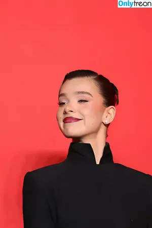 Hailee Steinfeld / hailee_steinfeld / haileesteinfeld фото голая #0424