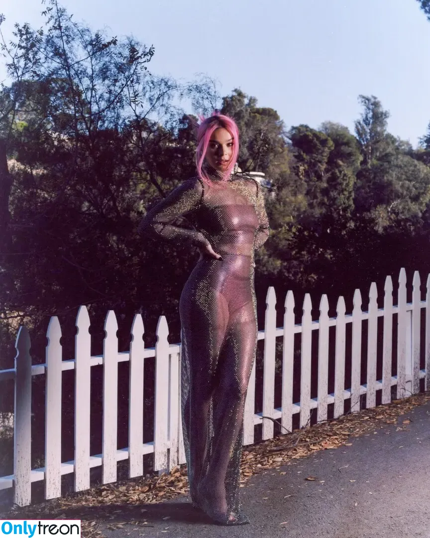 Hailee Steinfeld nude photo #0190 (hailee_steinfeld / haileesteinfeld)