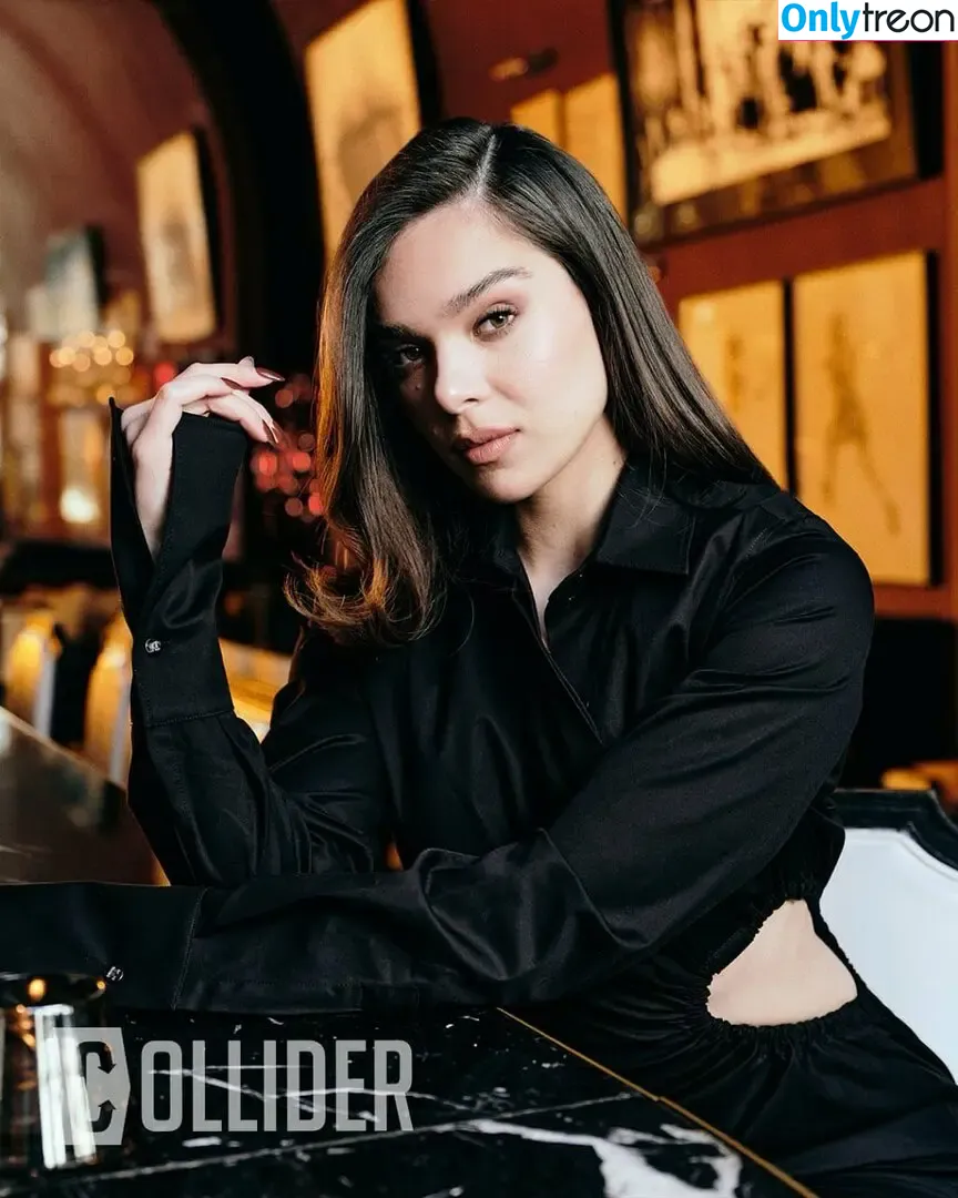 Hailee Steinfeld nude photo #0595 (hailee_steinfeld / haileesteinfeld)