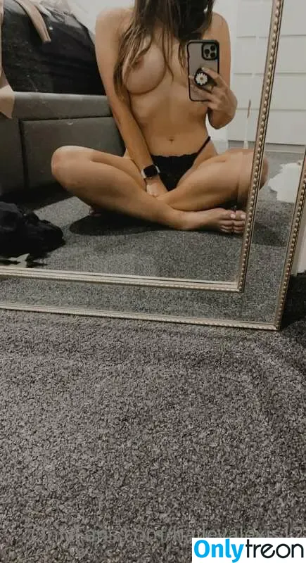 Hailey Alexis nude photo #0004 (haileyalexis12 / haileyalexis21)