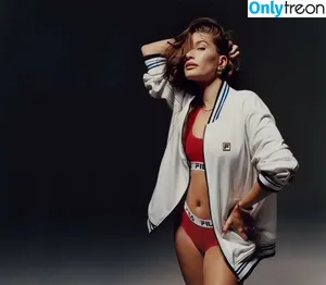 Hailey Baldwin Bieber / haileybieber nude photo #0675