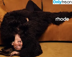 Hailey Baldwin Bieber / haileybieber nude photo #0777