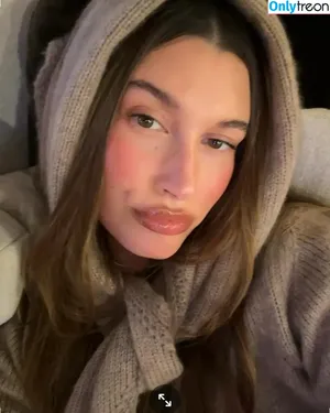 Hailey Baldwin Bieber / haileybieber nude photo #0790