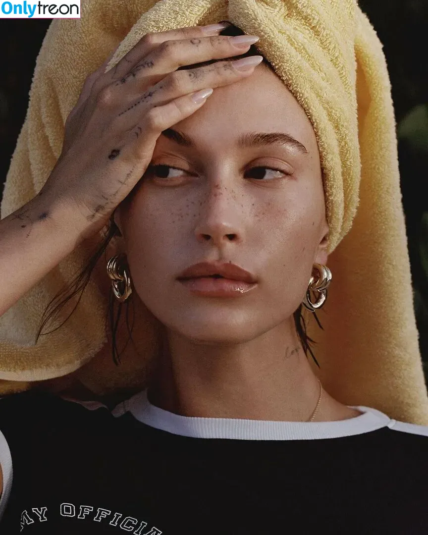 Hailey Baldwin Bieber nude photo #0559 (haileybieber)