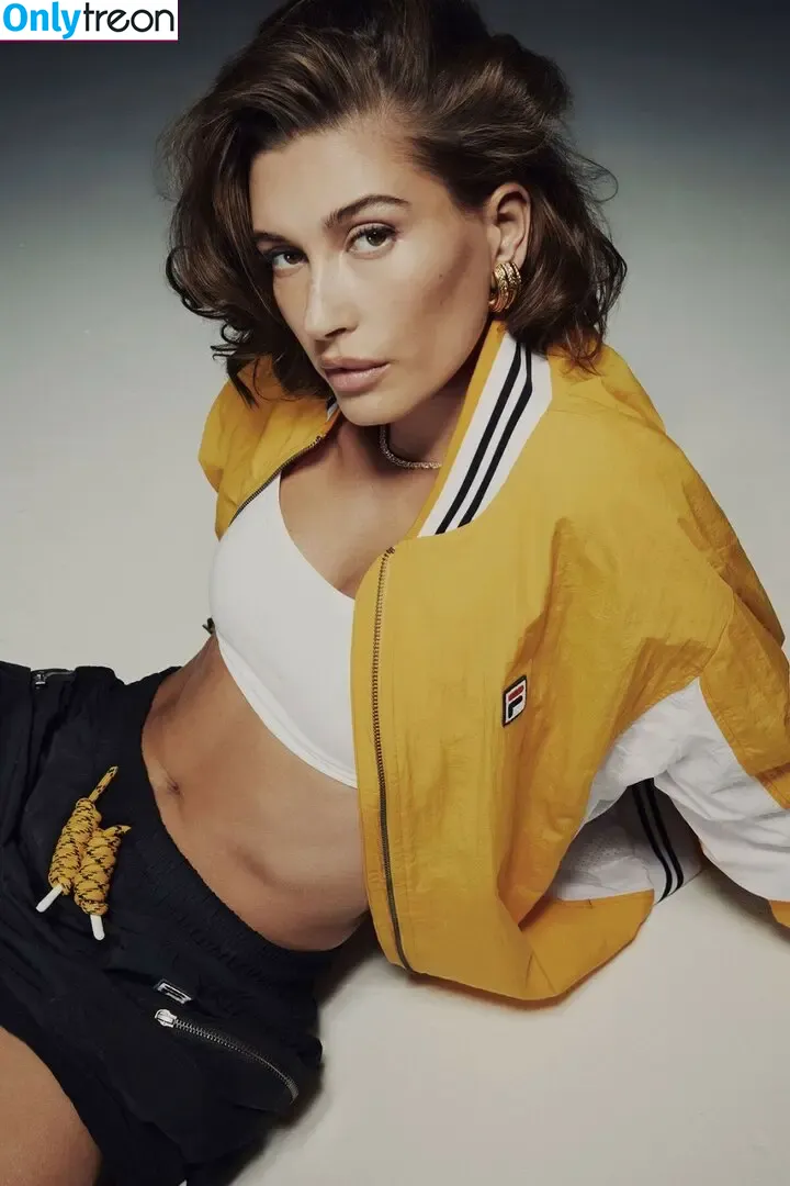 Hailey Baldwin Bieber nude photo #0666 (haileybieber)