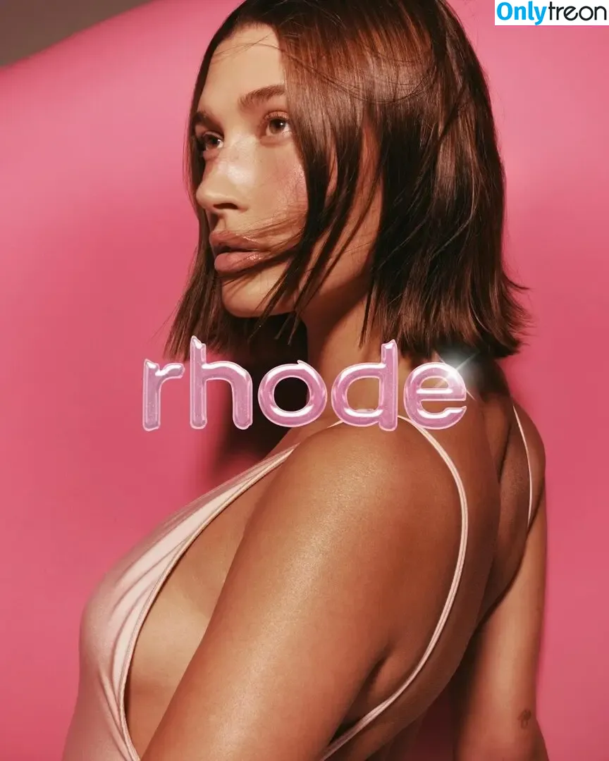 Hailey Baldwin Bieber nude photo #0691 (haileybieber)