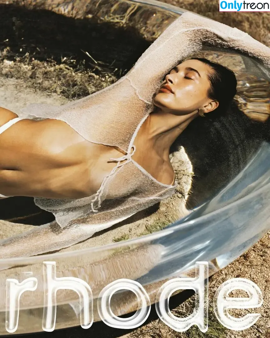 Hailey Baldwin Bieber nude photo #0692 (haileybieber)
