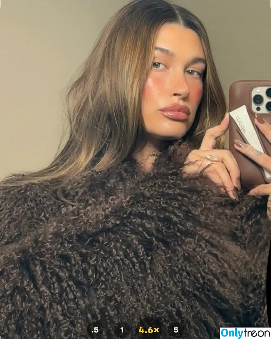 Hailey Baldwin Bieber nude photo #0770 (haileybieber)