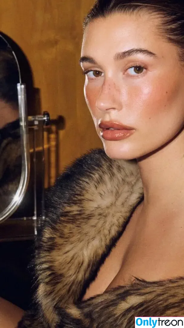 Hailey Baldwin Bieber nude photo #0780 (haileybieber)