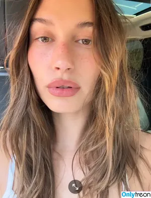Hailey Baldwin Bieber / haileybieber фото голая #1044