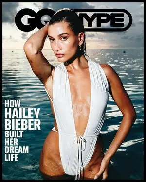 Hailey Baldwin / haileybieber фото голая #0001