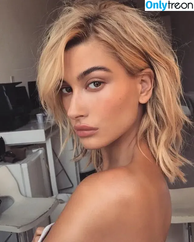 Hailey Baldwin голая photo #0128 (haileybieber)