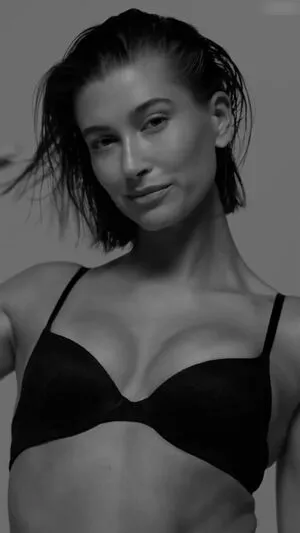 Hailey Bieber / baldwin / haileybieber фото голая #0159