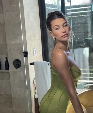 Hailey Bieber / baldwin / haileybieber фото голая #0174