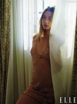 Hailey Bieber / baldwin / haileybieber фото голая #0263