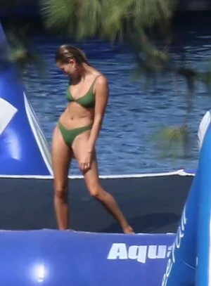 Hailey Bieber / baldwin / haileybieber фото голая #0288