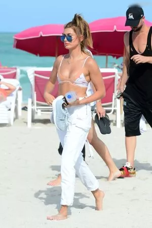 Hailey Bieber / baldwin / haileybieber фото голая #0323
