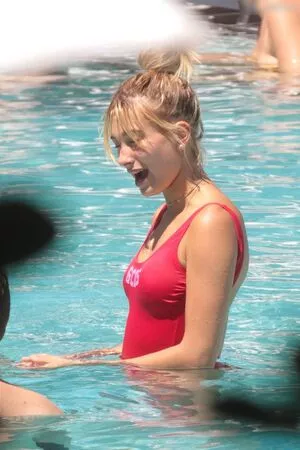 Hailey Bieber / baldwin / haileybieber фото голая #0355