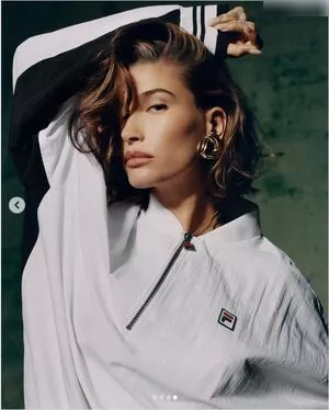Hailey Bieber / baldwin / haileybieber фото голая #0365