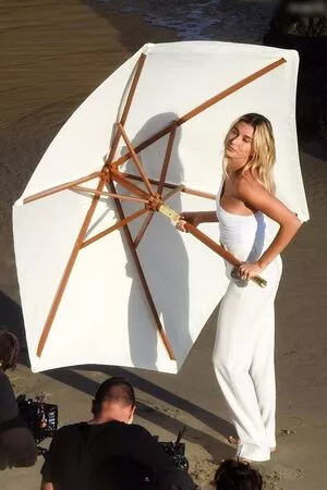 Hailey Bieber / baldwin / haileybieber фото голая #0423