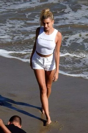 Hailey Bieber / baldwin / haileybieber фото голая #0429