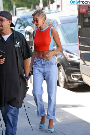 Hailey Bieber / baldwin / haileybieber nude photo #0641