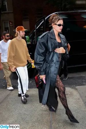Hailey Bieber / baldwin / haileybieber фото голая #0677